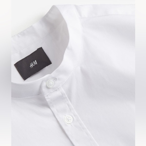 🛑SOLD🛑🔹NWT H&M Men’s Muscle Fit Cotton Dressy Shirt🔹 - Picture 2 of 13